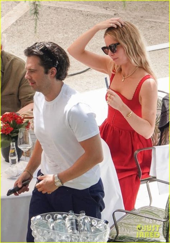 
Annabelle Wallis and Sebastian Stan Dating Rumors Spread Like Wildfire After Robert Pattinsons Party Photos Reach The Internet 