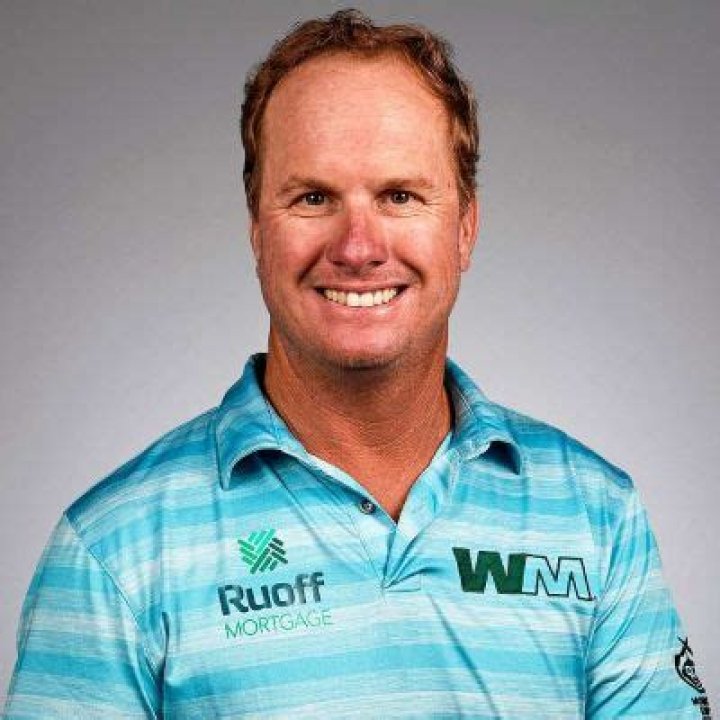 
Charley Hoffman Height, Weight, Net Worth, Age, Birthday, Wikipedia, Who, Nationality, Biography 