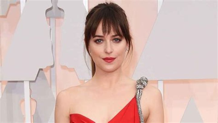 
Dakota Johnson Height, Weight, Net Worth, Age, Birthday, Wikipedia, Who, Nationality, Biography 