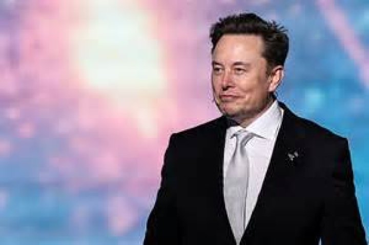 
Elon Musk Claims He Had ‘No Choice’ But to Make Mass Layoffs at Twitter 