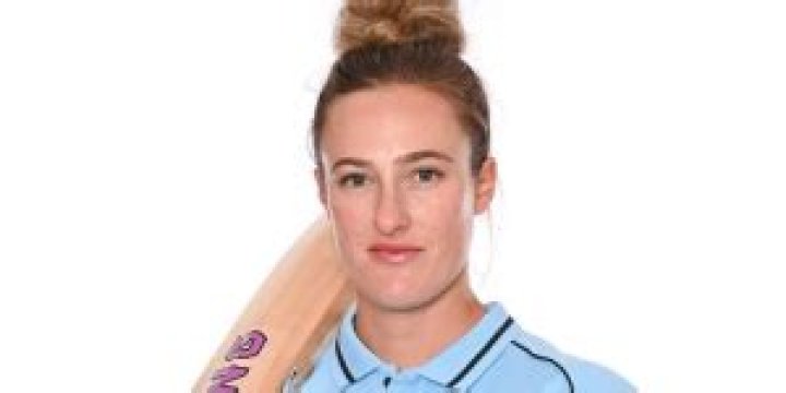 
Emma Lamb Height, Weight, Net Worth, Age, Birthday, Wikipedia, Who, Nationality, Biography 