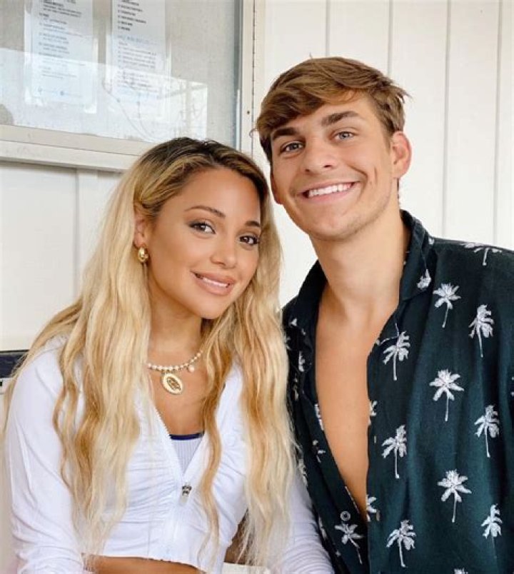 Gabi Demartino Height, Age, Boyfriend, Biography, Wiki, Net Worth