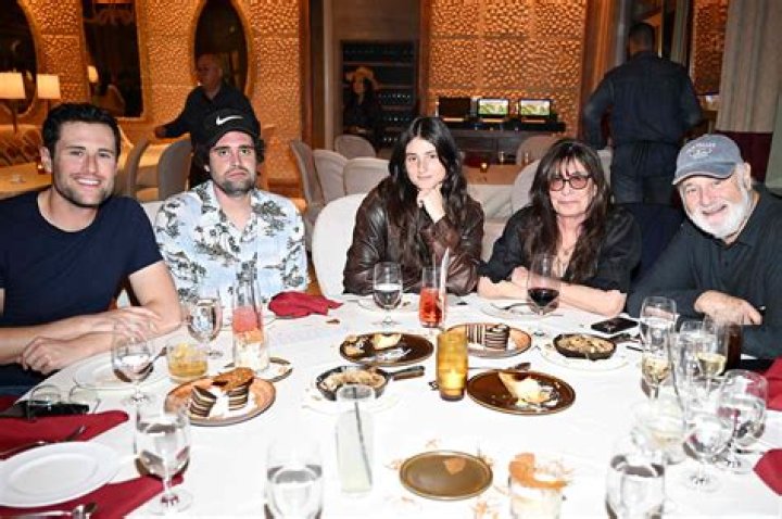 How Many Kids Does Dave Navarro Have? Explore More About His Son Nick Navarro