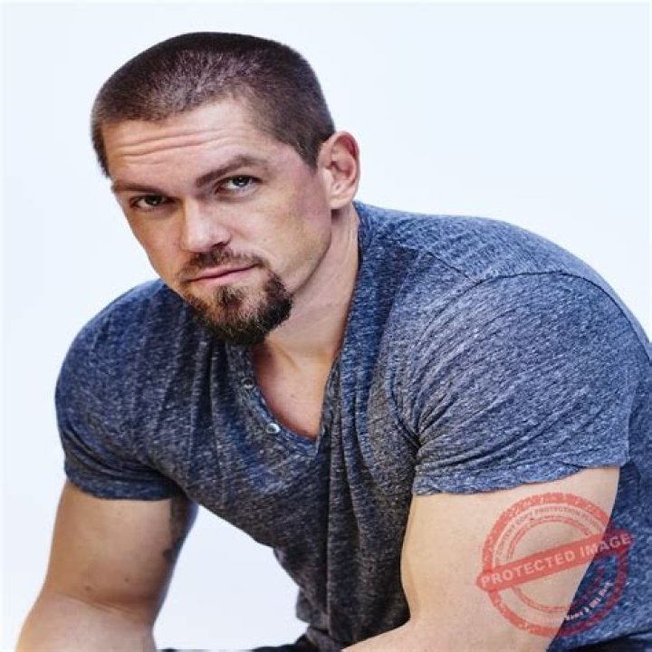 
Justin Steinbrinck Height, Weight, Net Worth, Age, Birthday, Wikipedia, Who, Nationality, Biography 