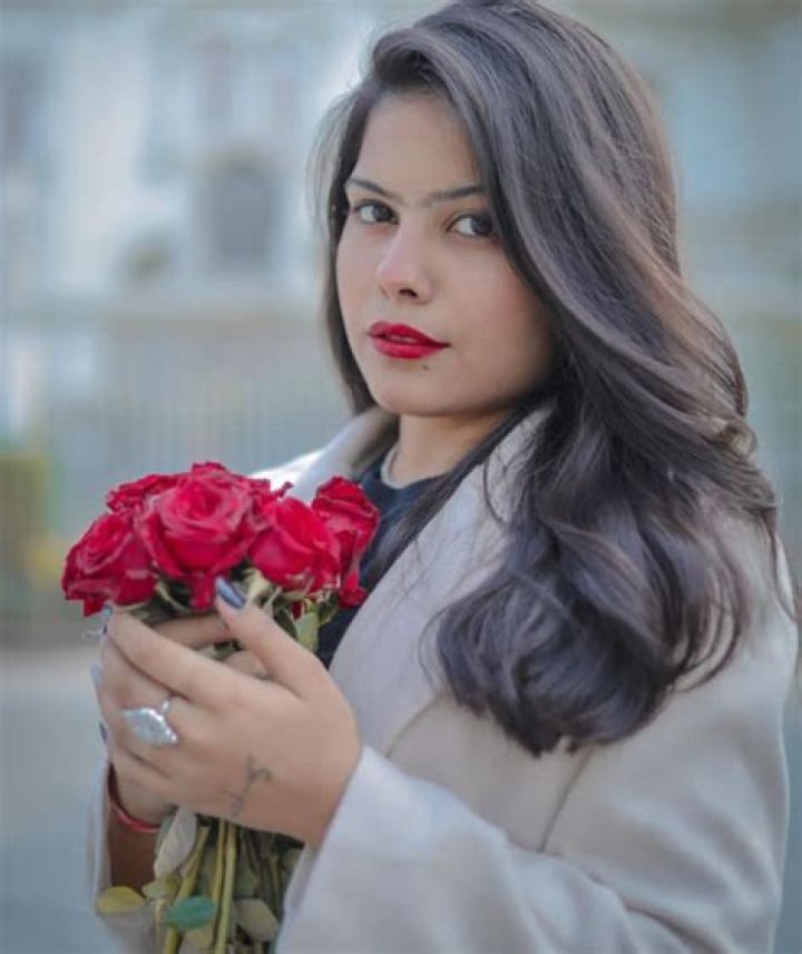 Khyati Sonigra Height, Weight, Net Worth, Age, Birthday, Wikipedia, Who, Instagram, Biography