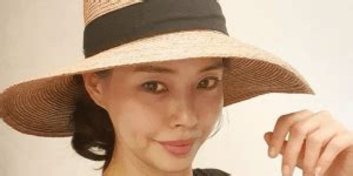 
Lee Hanee Height, Weight, Net Worth, Age, Birthday, Wikipedia, Who, Nationality, Biography 