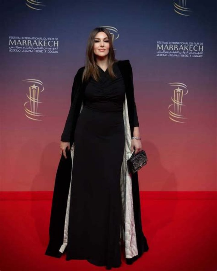 Lola Bellucci Height, Weight, Net Worth, Age, Birthday, Wikipedia, Who, Nationality, Biography