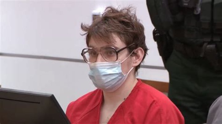 Lynda Cruz: Who Was She? Update on the Marjory Stoneman Douglas shooting trial and the cause of Nikolas Cruz’s mother’s death today