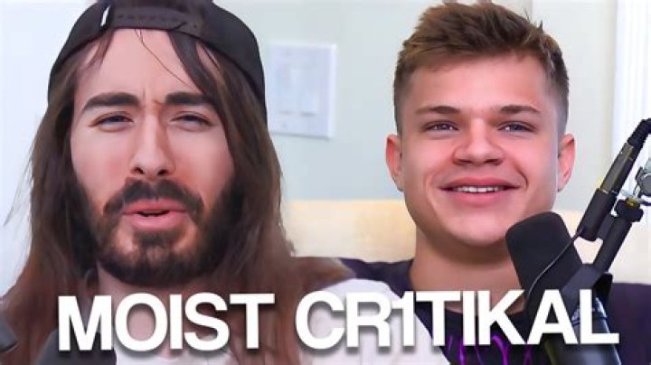 Moistcritikal And Girlfriend Tiana Tracy Are Together Since 2016
