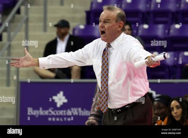 Vic Schaefer Height, Weight, Net Worth, Age, Birthday, Wikipedia, Who, Nationality, Biography