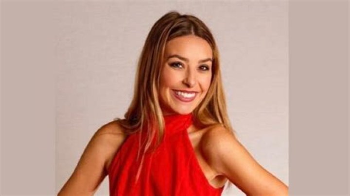 Victoria Bueno Height, Weight, Net Worth, Age, Birthday, Wikipedia, Who, Nationality, Biography