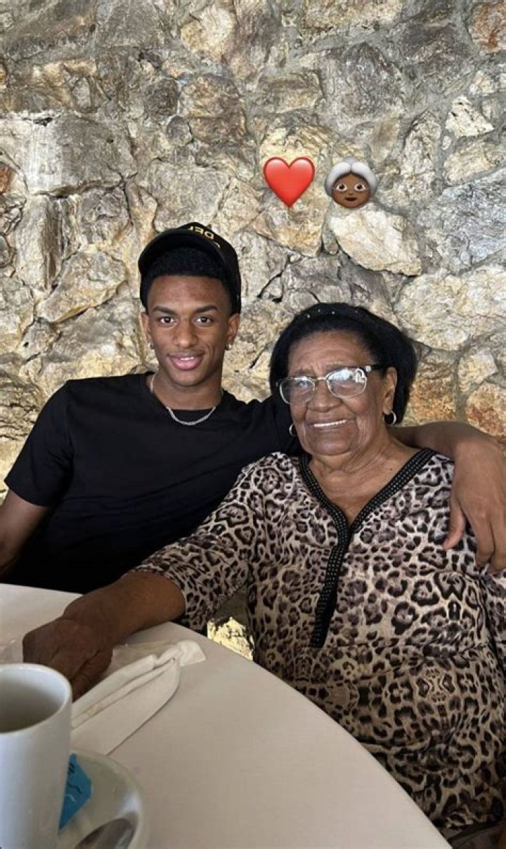 
Who are Alejandro Balde Parents? Alejandro Balde Biography, Parents Name and More 