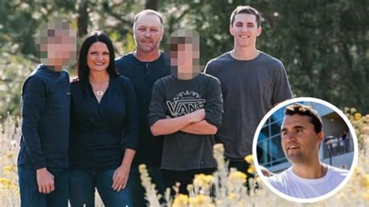 
Who Are Sarah Robinson And David Robinson? Alice Robinson Parents Net Worth And Siblings 