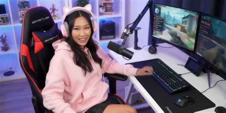 Who Is AnthonyZ Girlfriend? Details To Know About The Twitch Streamer
