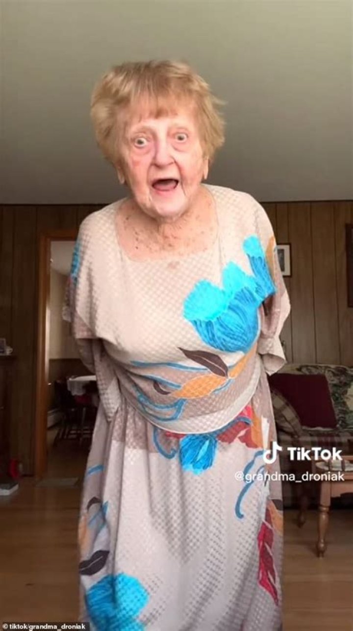
Who is Lillian Droniak? 93-year-old grandmother becomes TikTok celebrity 