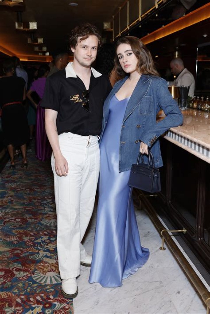 Who Is Rachel Sennott Dating In 2022? Relationship With Stavros Halkias, Her Career & Family