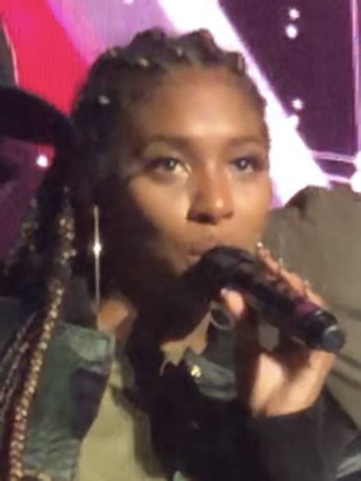 Young Lyric Height, Weight, Net Worth, Age, Birthday, Wikipedia, Who, Nationality, Biography